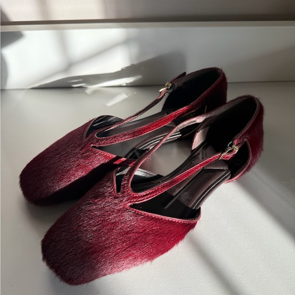 Zara Women's Burgundy Flats - Picture 3 of 6